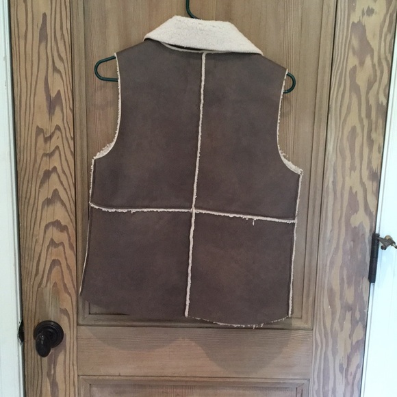 Jack shearling vest - Picture 2 of 4